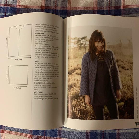 Natural Knits 25 Unique Designs Book - Picture 9 of 12